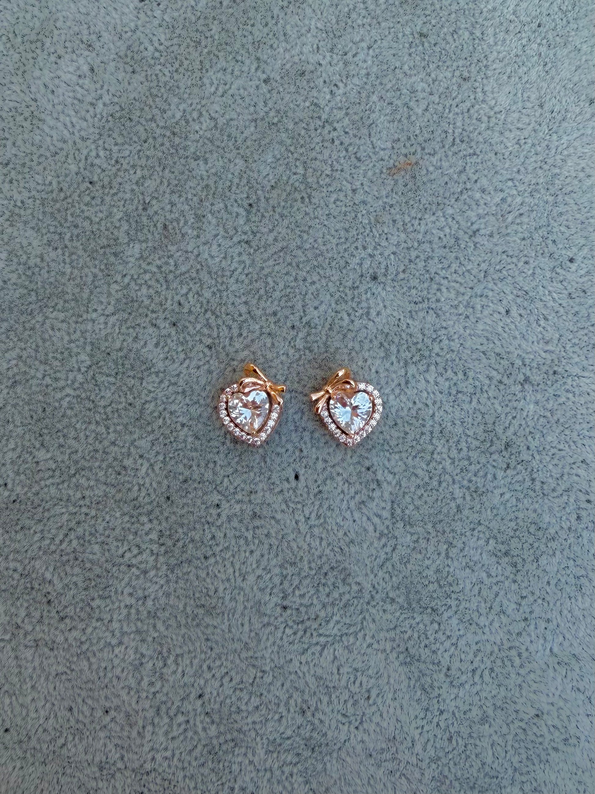 heart bow