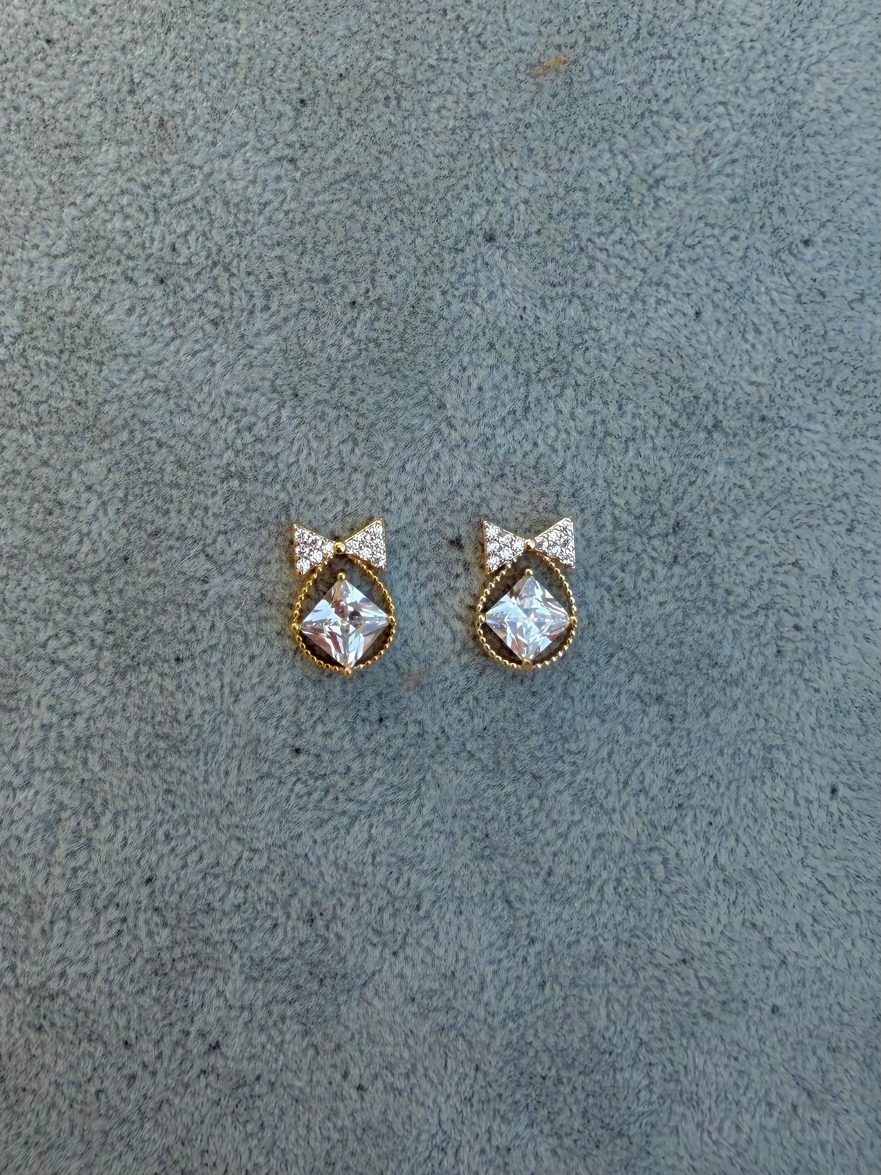 diamond bow