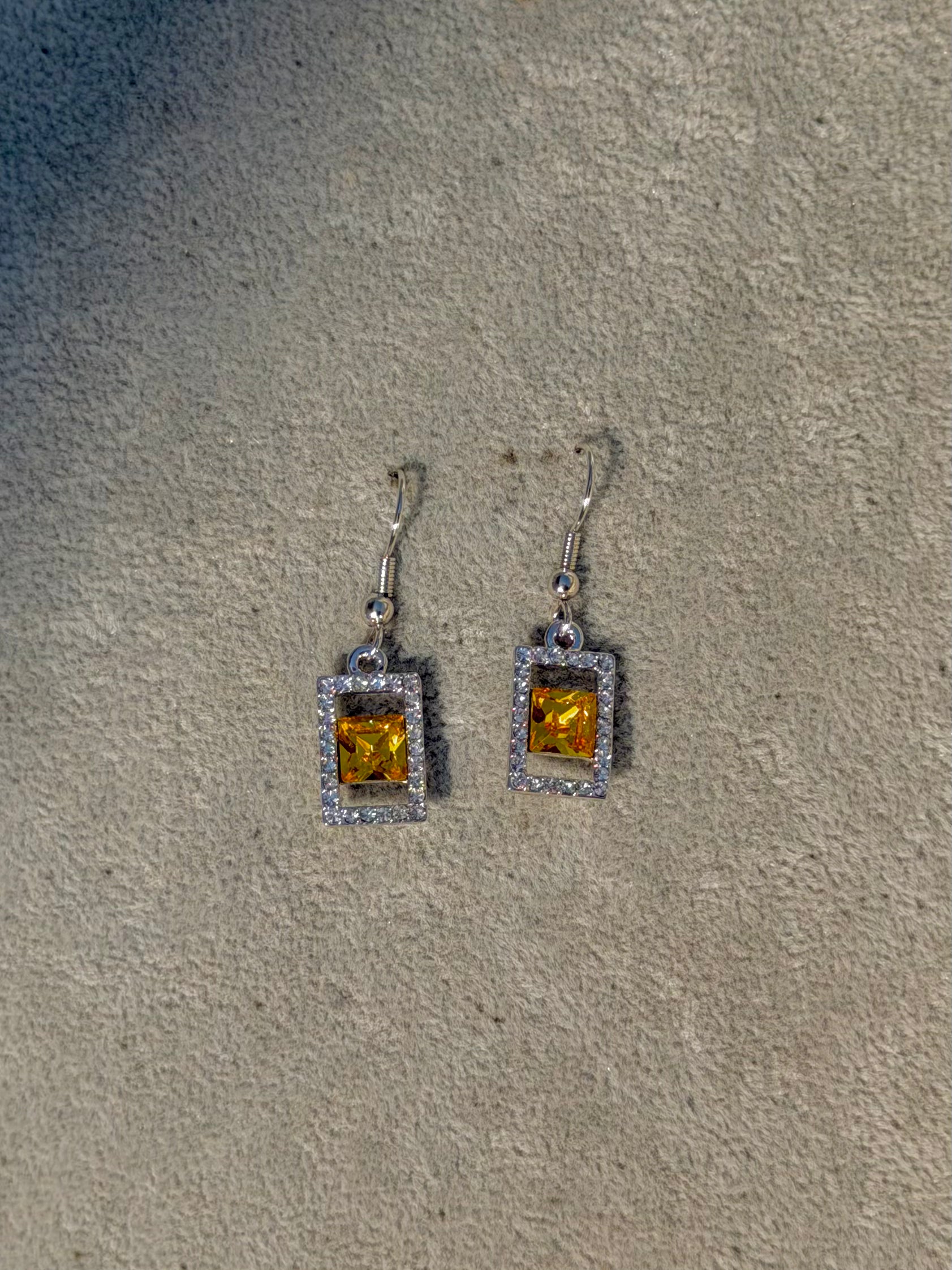 yellow diamond