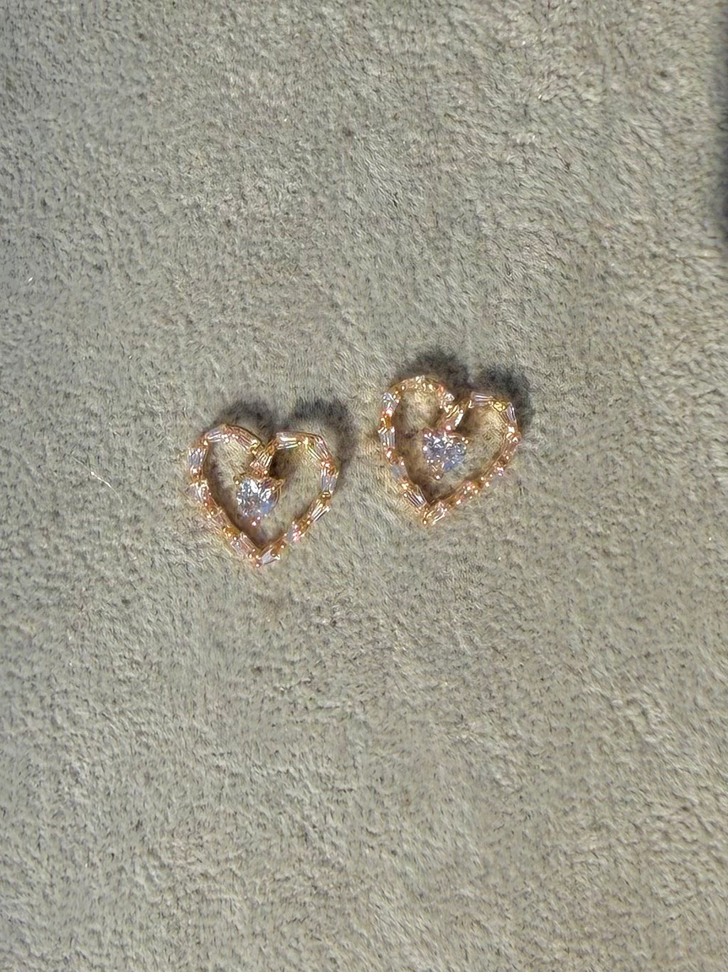 golden crystal heart